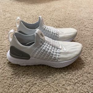 Nike React Phantom Run Flyknit 2